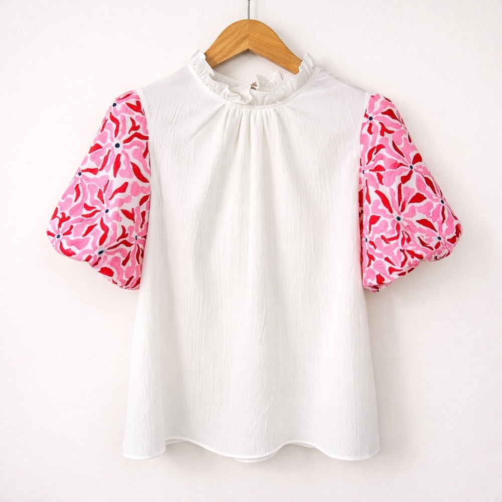 Entro Womens Small Shirt White Pink Embroidered Puff Sleeve Floral Romantic Boho
